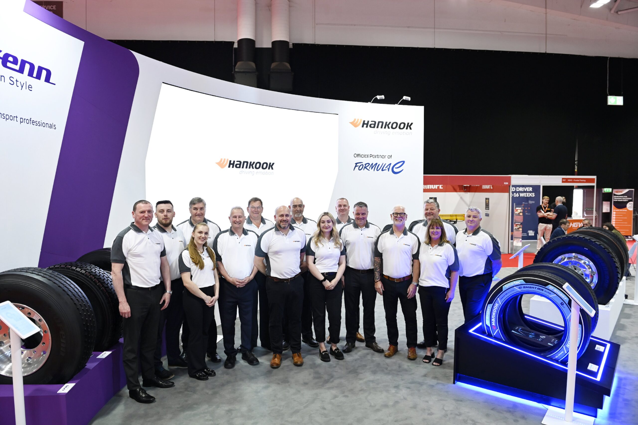 Hankook presenta su gama de productos en la Road Transport Expo 2025