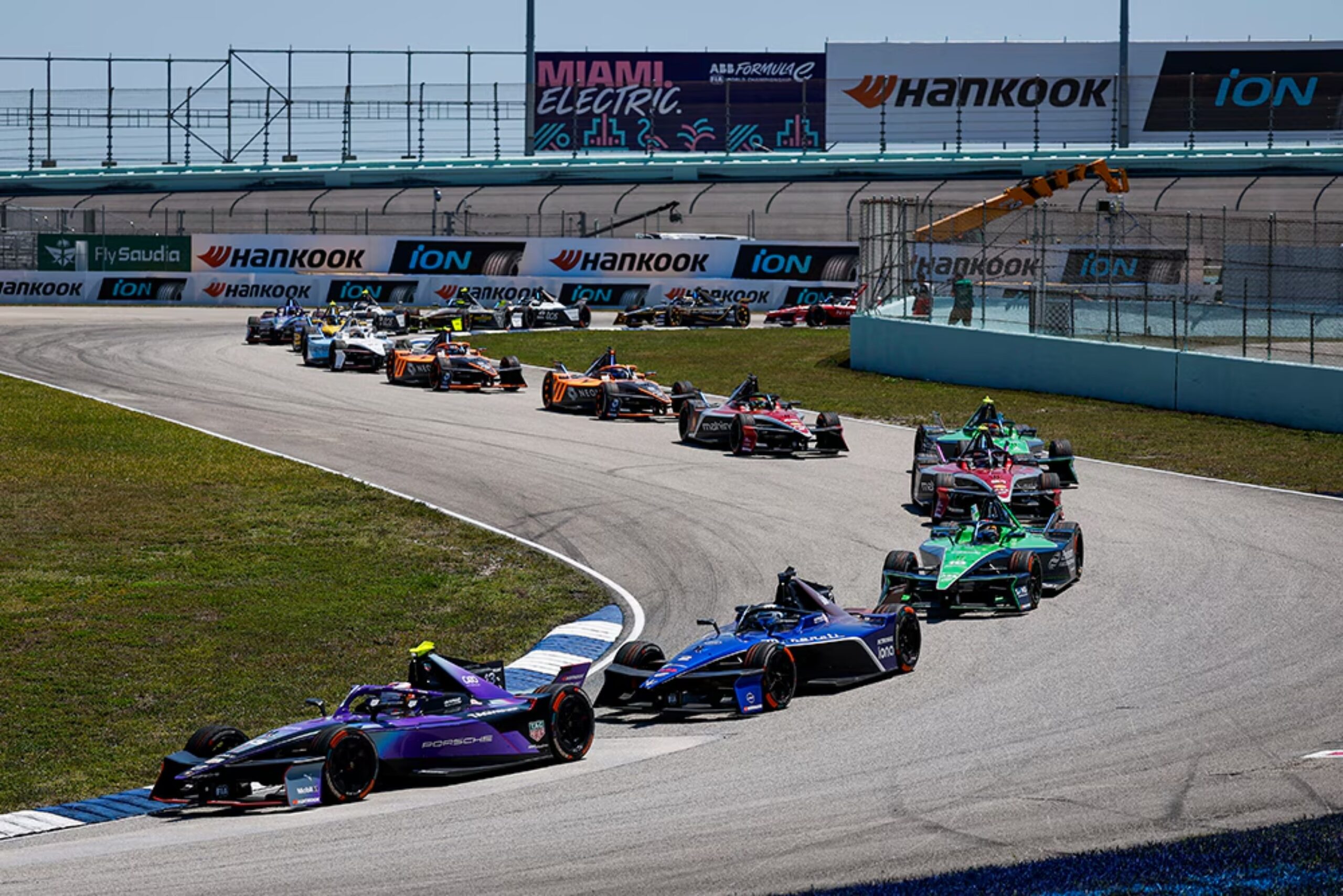 Las llantas de carrera iON de Hankook se preparan para dos batallas consecutivas en la primera doble jornada del E-Prix de Mónaco